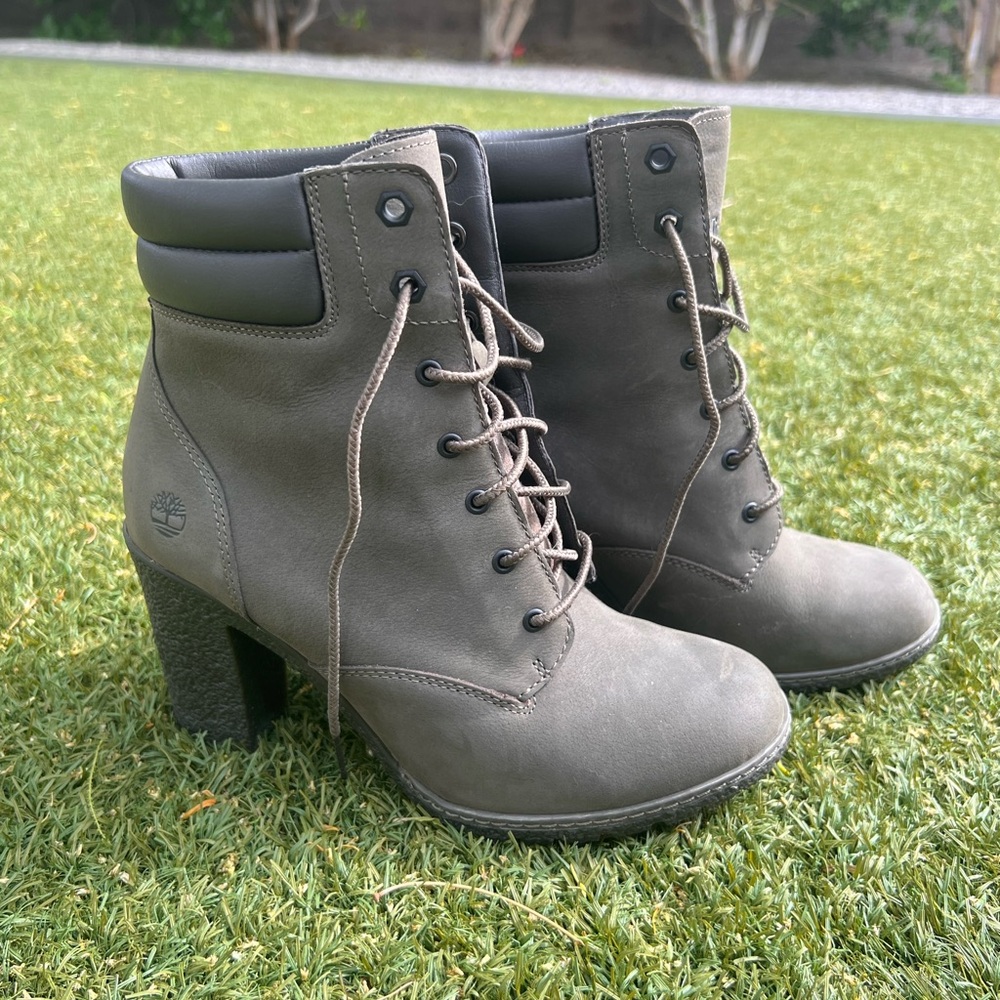 Timberland Gray Lace-Up Boots with Chunky Heel